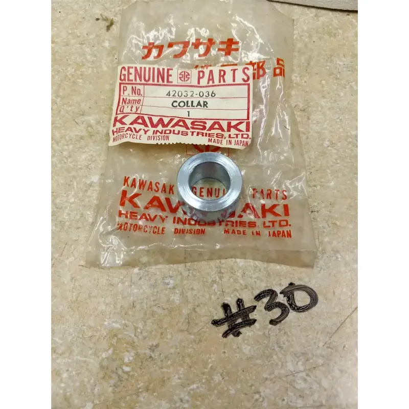 Kawasaki KT250 F6 F7 REAR Axle Collar 42032-036 #30