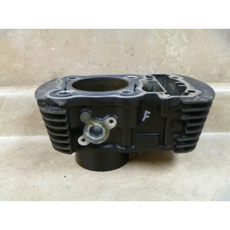Honda 750 VT SHADOW ACE VT750-C Engine Front Cylinder 2003 HB113