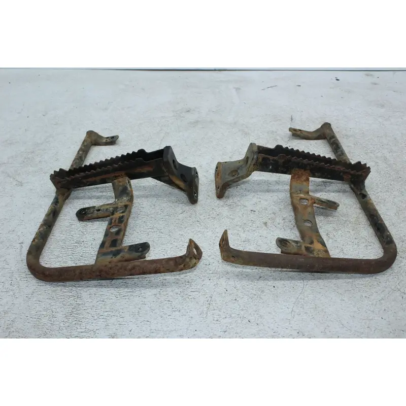 03-07 SUZUKI EIGER 400 LTA400F 4X4 AUTO LEFT RIGHT FOOTWELL SUPPORT BRACKETS