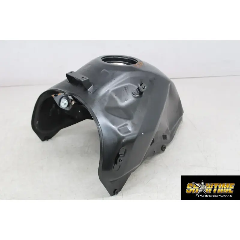 24 SUZUKI GSX-8R GSX800F GAS TANK FUEL CELL PETROL RESERVOIR DAMAGED