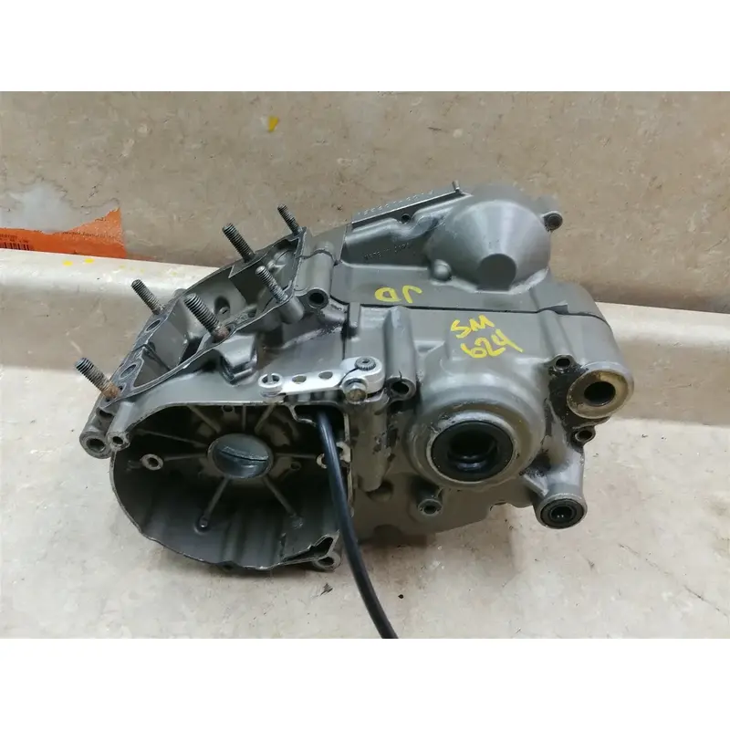 Suzuki 80 RM RM80 Used Engine Cracked Damaged Case Cases 1985 SM624 JD