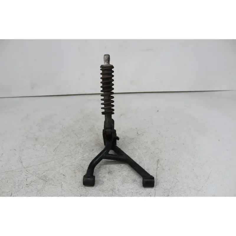 1986 KAWASAKI BAYOU 185 KLF185A FRONT LOWER RIGHT CONTROL A ARM