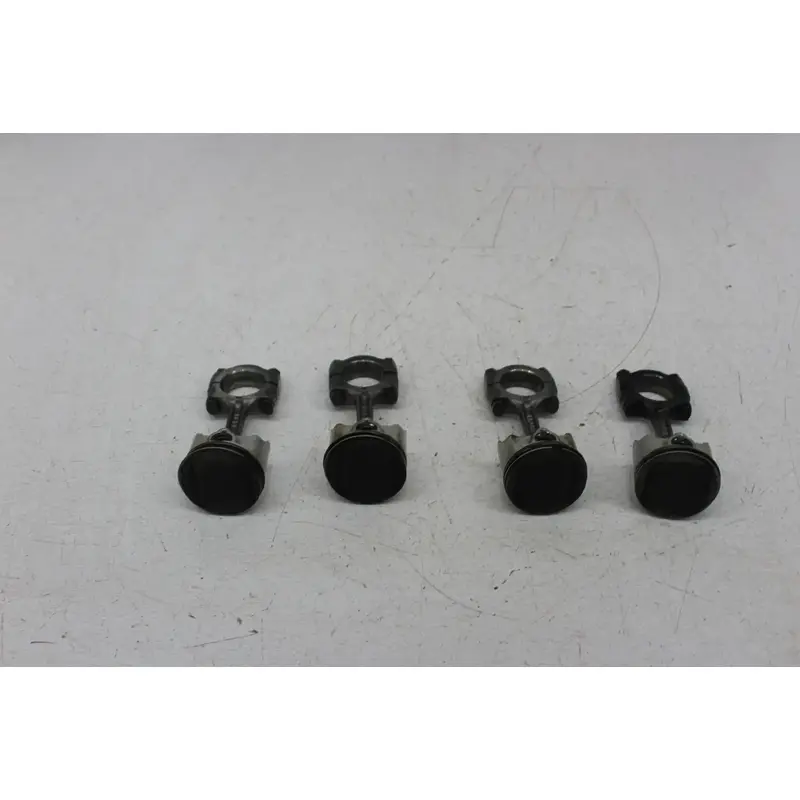 80 KAWASAKI ZX600A ENGINE MOTOR BLOCK PISTONS