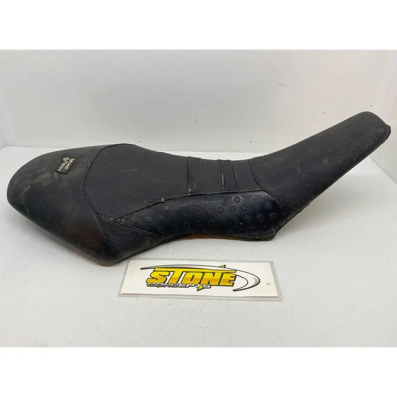 SUZUKI LTR450 LTR 450 OEM SEAT PAN QUADTECH QUAD TECH GRIPPER COVER 06-09 B
