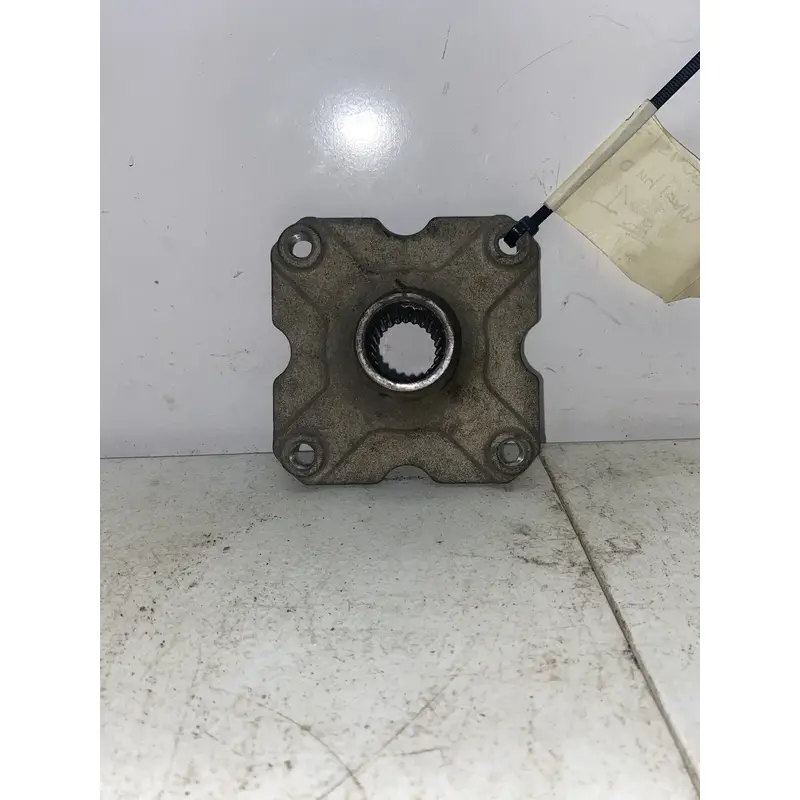 2001 Polaris Scrambler 90 ATV Rear Wheel Axle Hub 0450381-385
