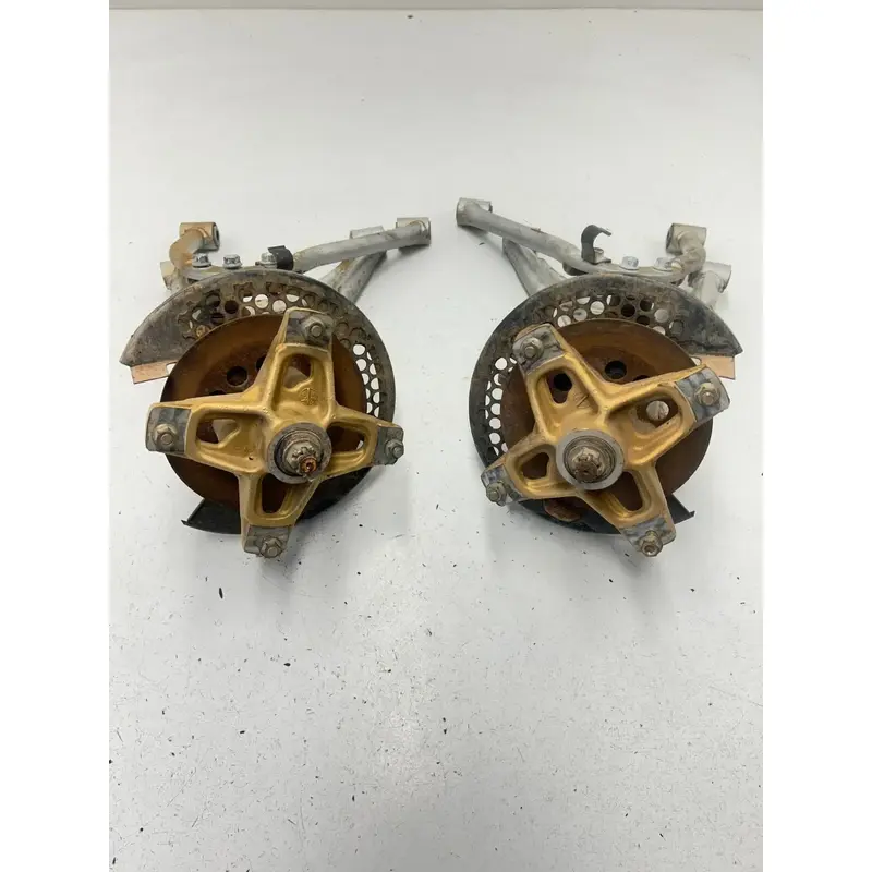 85 1985 Suzuki QuadSport Lt 230 S LT230S OEM GOOD! Front A Arms Spindle Hub Cont