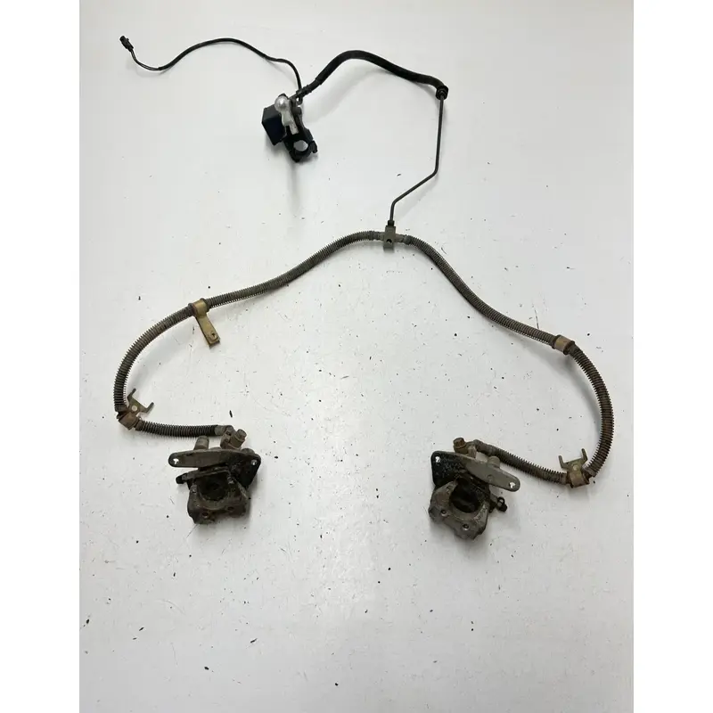 04 2004 Yamaha Bruin 350 YFM350 2X4 OEM Front Brake Caliper Master Lever
