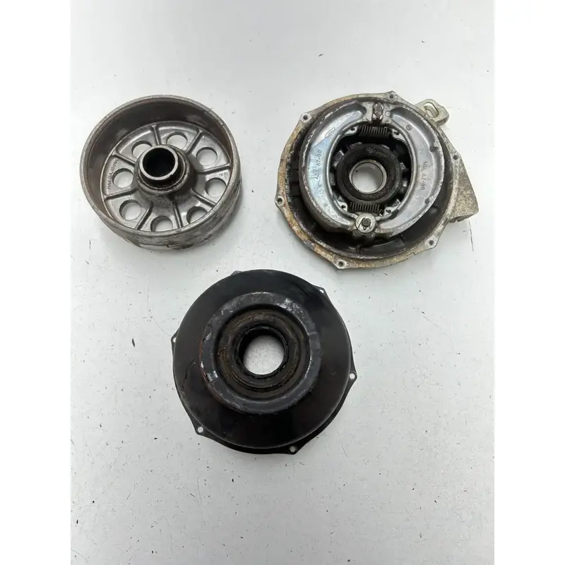 88 1988 Honda Fourtrax 300 TRX300FW 4x4 OEM Rear Back Brake Drum Dust Cover Plat