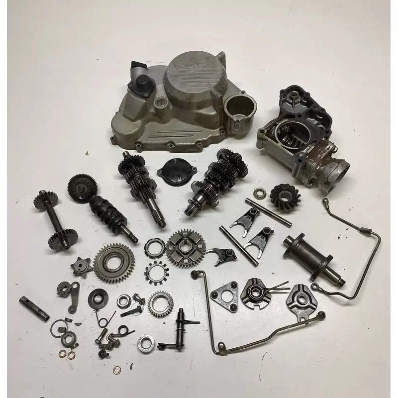 1998 98 KAWASAKI BAYOU KLF 220 GOOD Trans Transmission Clutch Cover Drive Gear