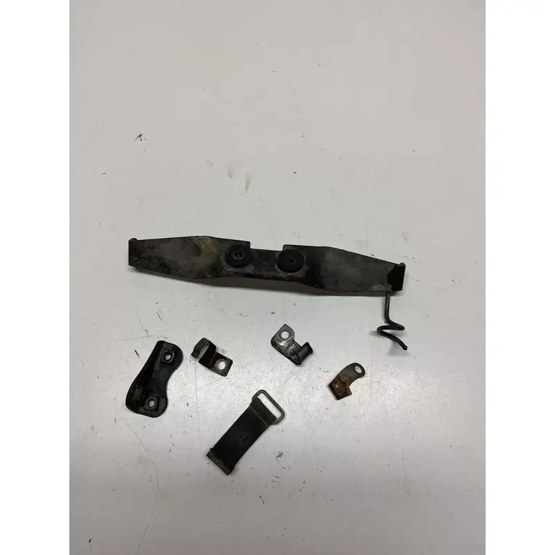 1983 83 Yamaha Tri-Moto 125 YT125 K OEM Muffler Bracket Mount LOT Free US Ship