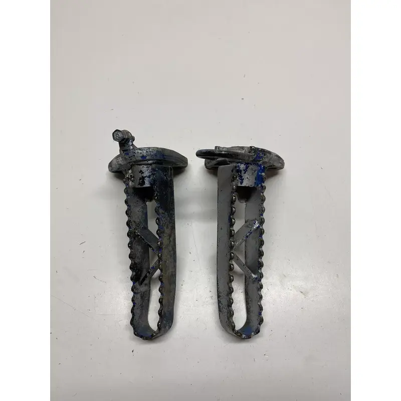 1986 86 Suzuki LT250R Quadracer 250 Foot Peg L R Pegs Free US Ship