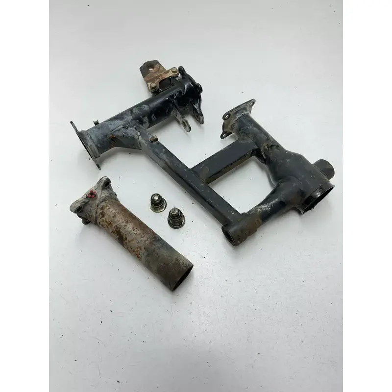 2001 Honda Rancher 350 TRX350TE Te 2x4 OEM Swing Arm Swingarm Pivot Axle Carrier