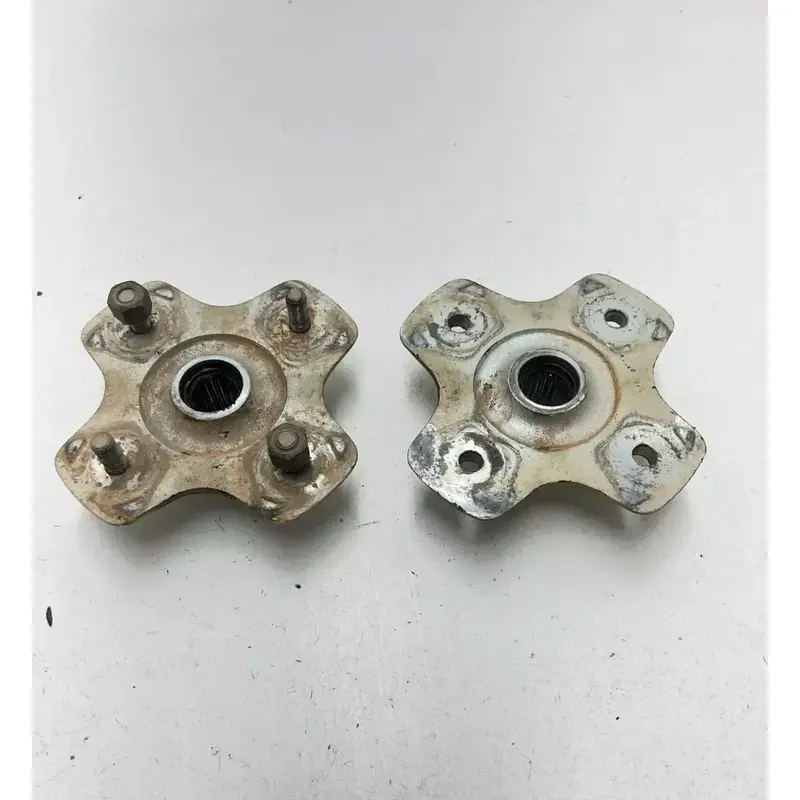 95 Honda Foreman 400 Trx400fw 4x4 OEM Rear Back Hub Hubs