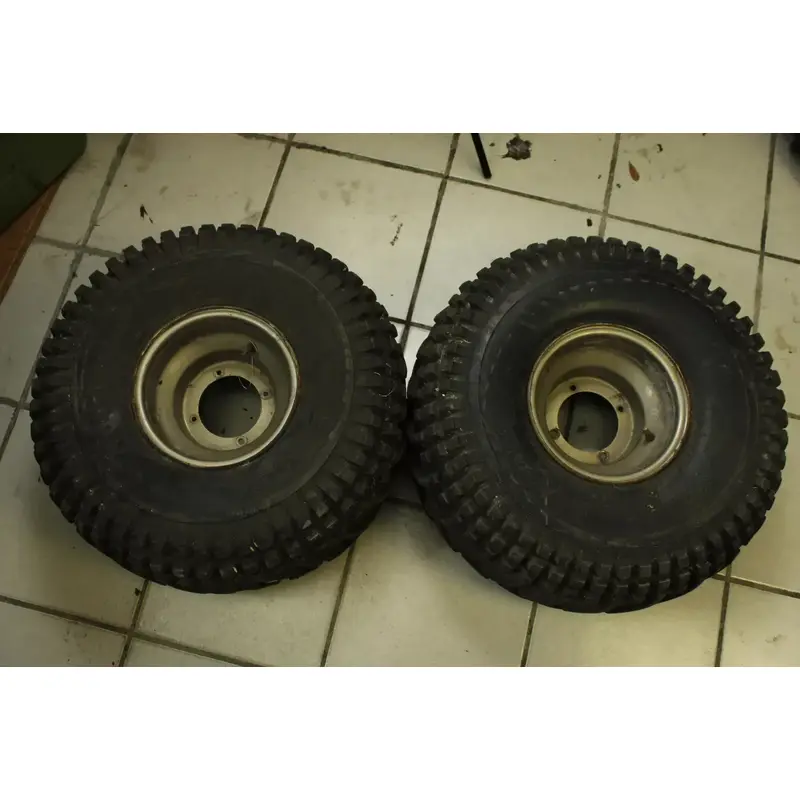 1986 Yamaha Moto 4 OEM Rear Wheel Set  B4466 (Tires have been removed)