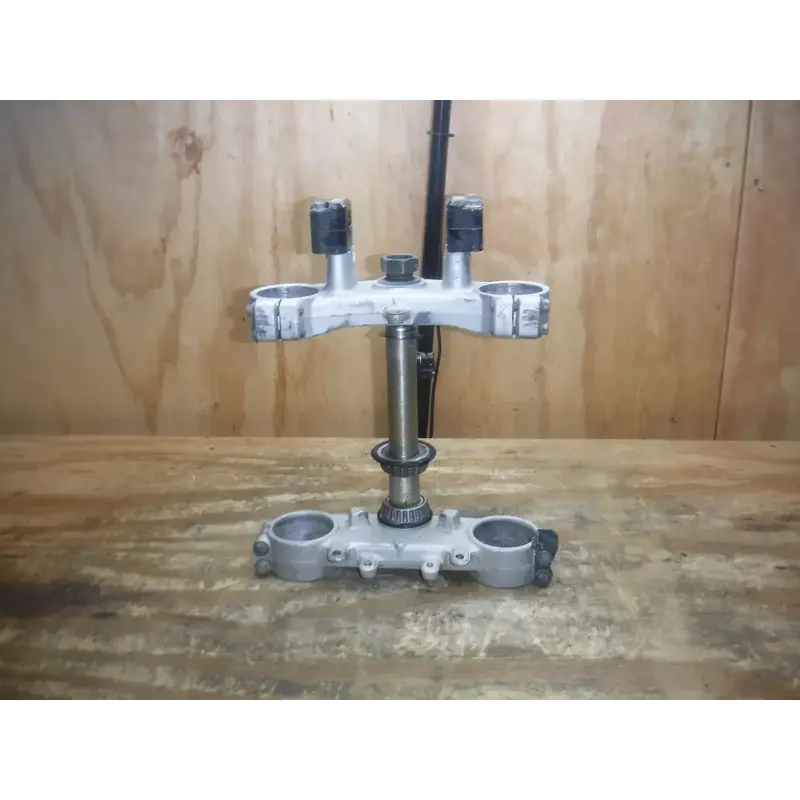 2000 Yz125 (B) Triple Clamps Tree Yokes Stem 1998 1999 2000 2001 2002