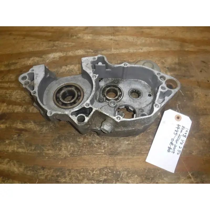 1998 Yz250 (M6) Yamaha Right Side Crank Case Crankcase Bottom End Kicker Side