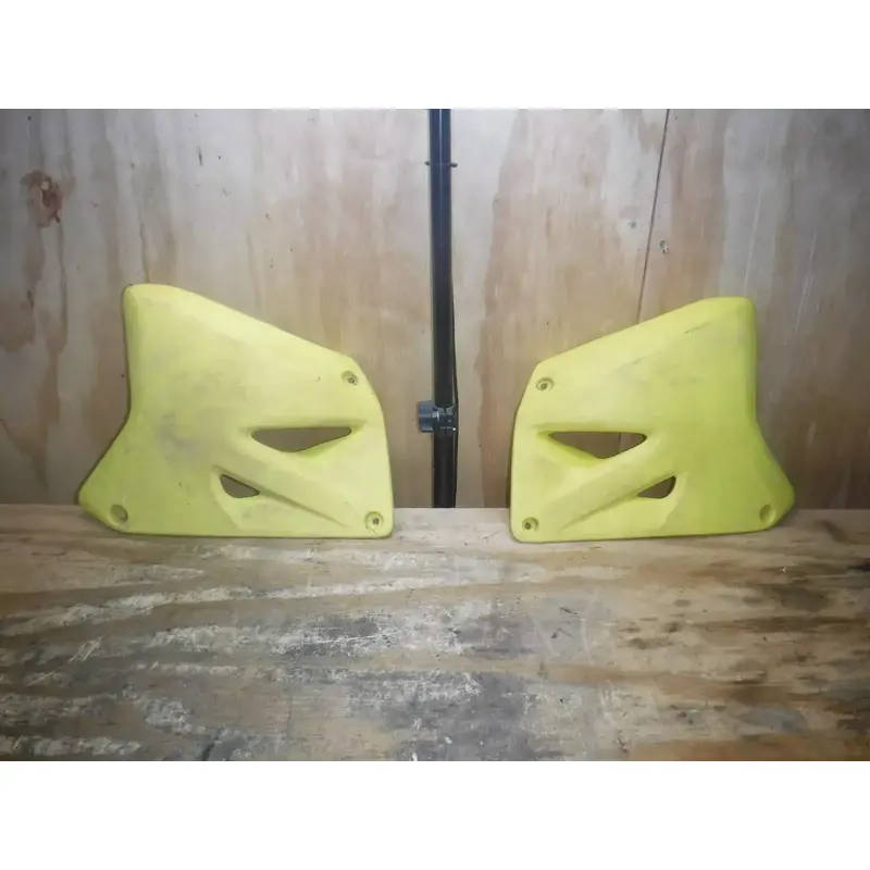 2001 Rm250 Suzuki Shroud Left And Right Side Tank Shroud Fuel Plastic Yellow