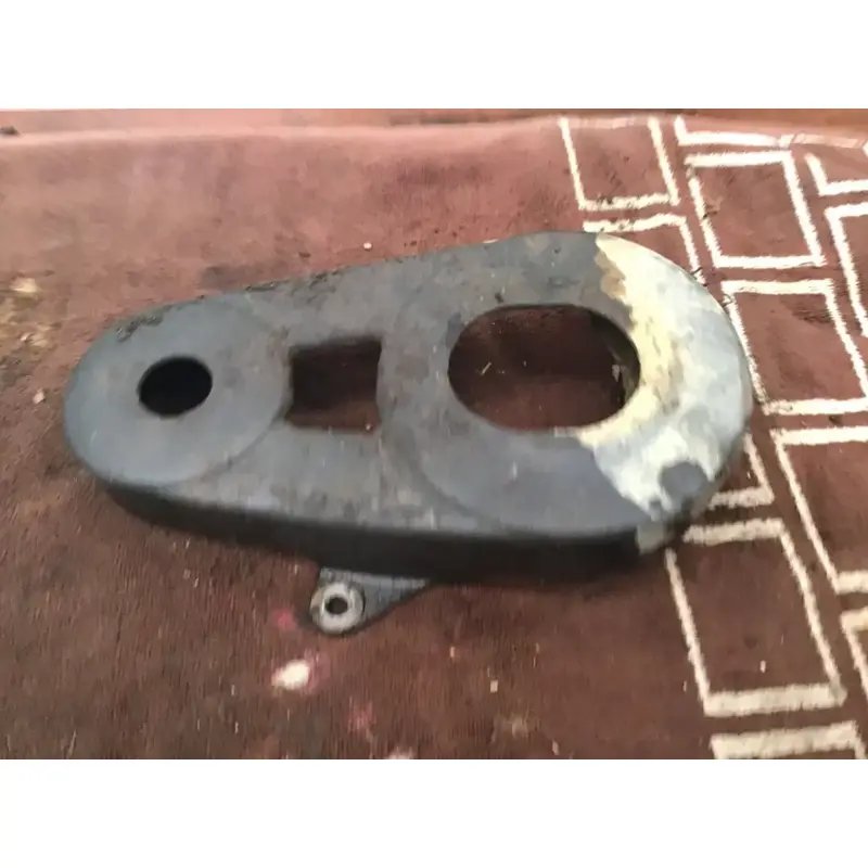 87-06 Suzuki Chain Guard Assembly # 61310-40B01 LT80 Quadsport