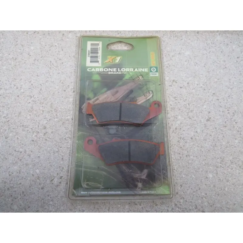 CARBONE LORRAINE- 27-215- SINTERED METALLIC BRAKE PADS - NOS