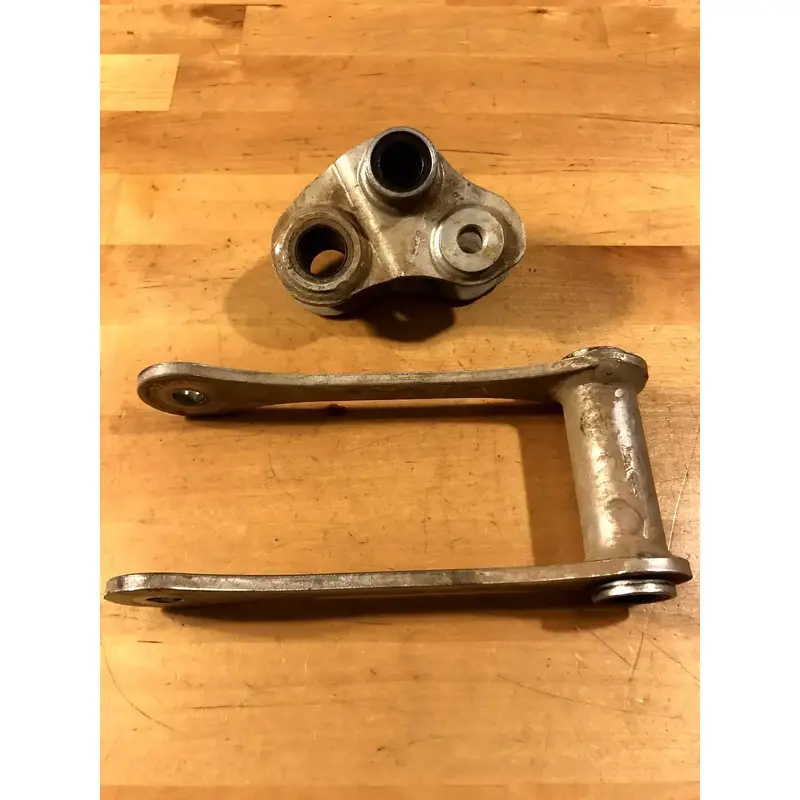 OEM Yamaha 09-24 YFZ450R YFZ450X Rear Shock Linkage Triangle Knuckle W/ Bearings