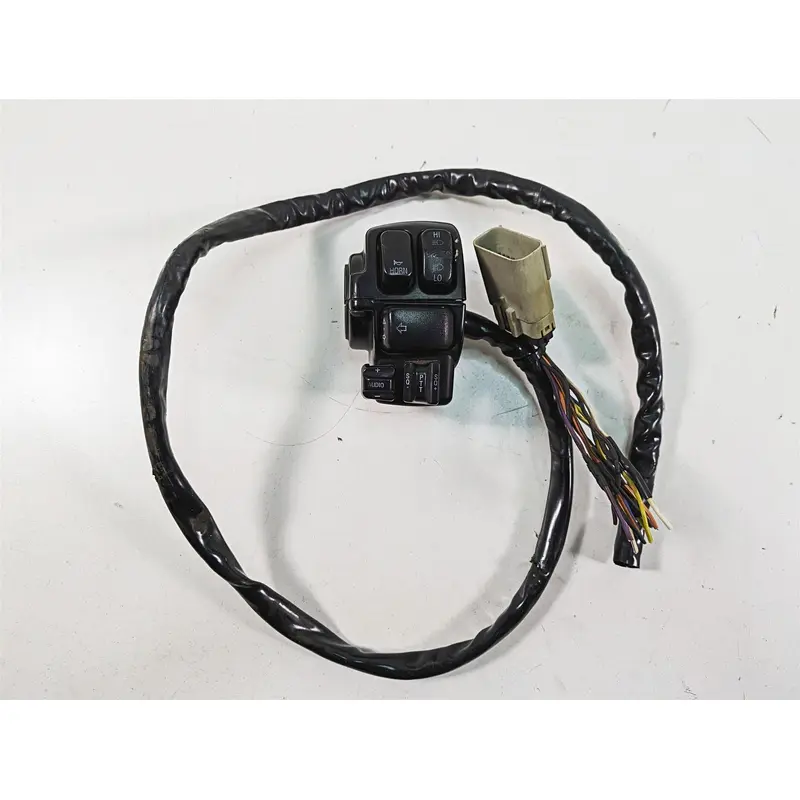 2011 Harley Touring FLTRU Road Glide Left Hand Control Switch - Read 71684-06A