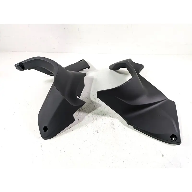 2022 BMW R1250 RT K052 Lower Rear Engine Cover Fairing Set 46639443405