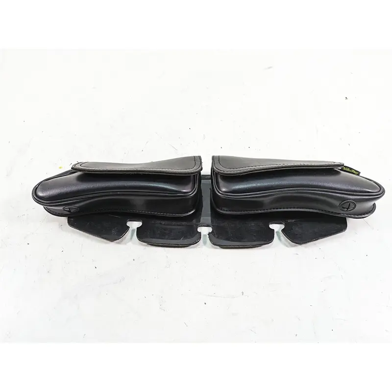 2010 Harley Touring FLHTCU Electra Glide Willie Max Windshield Bags 4725