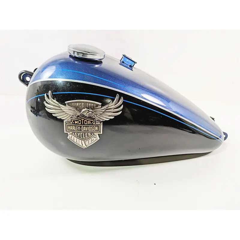 2018 Harley FLHCS Softail Heritage 115th Fuel Tank 2-Tone - No Dents 61000674