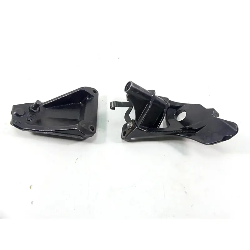 2008 Suzuki M109R VZR1800 Front Footpeg Mount Bracket Set 43511-48G00