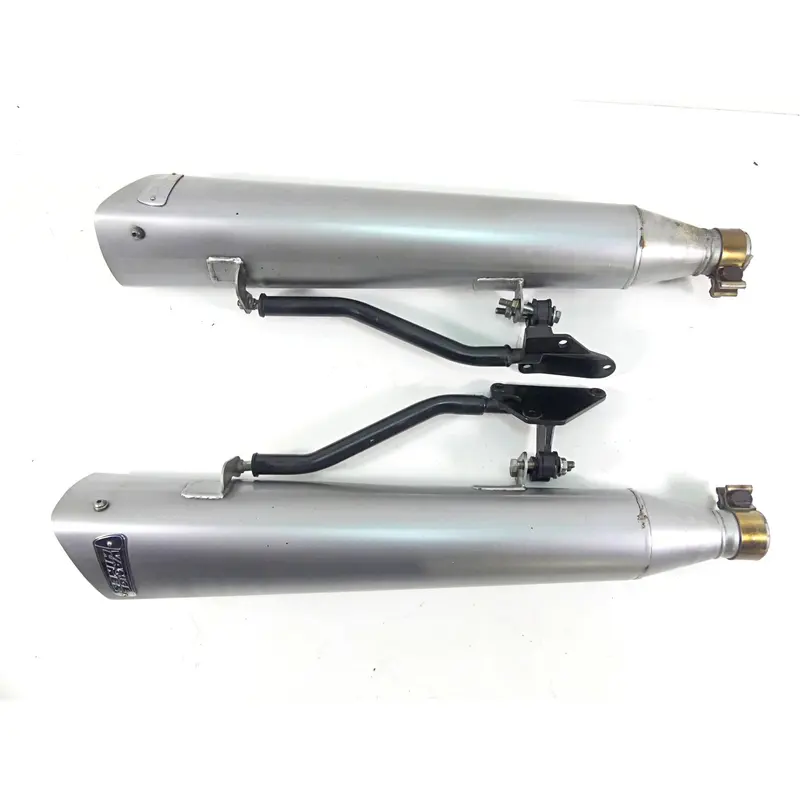 2013 Harley VRSCF Muscle Vrod Vance Hines Exhaust Slip On Muffler Set 1801-0343