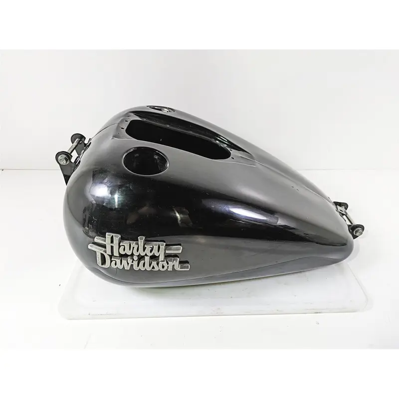 2017 Harley Dyna FXDB Street Bob Fuel Gas Tank Vivid Black - NO DENTS 61000707