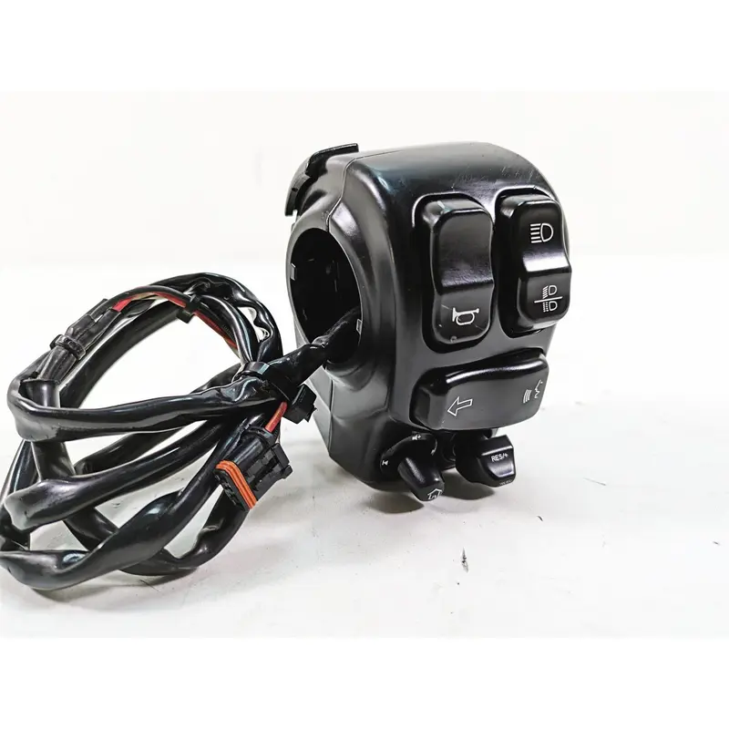 2018 Harley Touring FLHXSE CVO Street Glide Left Hand Control Switch 71500084B